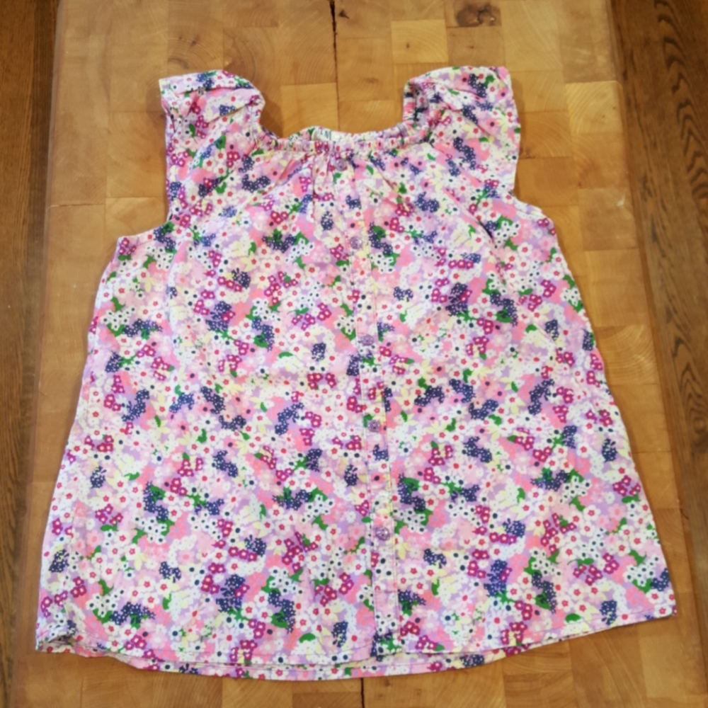 🍒5 for $25/H&M Girly Blouse Ruffle Sleeves